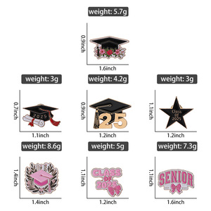 Broche en émail en forme de chapeau de fille rose à fleurs de classe supérieure GF Pentagram, badge de dessin animé, bijoux, cadeau, chapeau de remise de diplôme, épingles à revers pour étudiants - Product Image 3