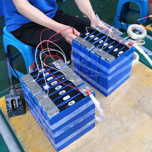 Lfp-Zelle 3,2 Volt Lithium Prismatic Lifepo4 Cell 3.2 V 200ah Lifepo4 Akku für Solaranlagen / Elektrofahrzeuge - Product Image 4