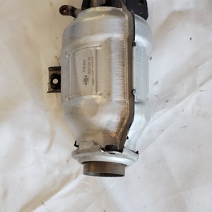 เครื่องฟอกไอเสียเชิงเร่งปฏิกิริยาสำหรับ Toyota Corolla Sport 1.2T ระบบท่อไอเสียรถยนต์ด้านหน้าพบกับยูโร<span class=keywords><strong>2</strong></span> <span class=keywords><strong>3</strong></span> 4 5 6 - Product Image 3