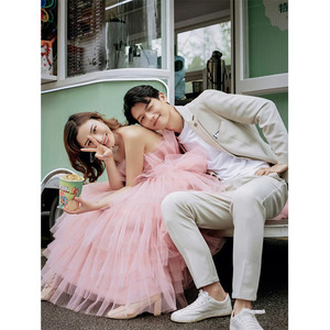 Pink Tulle Off-Shoulder Ball Gown Wedding Dress Empire Waistline Strapless For Studio Street Photography Portrait - Product Image 5