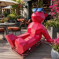 Icona Pop Art Vibrante - Orso Rosso Sfaccettato su Misura per Spazi Commerciali di Grande Impatto, Sculture da Esterno in Acciaio Inossidabile