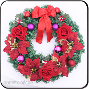 Décorations de portes d'extérieur Fabricant de couronnes de pin artificiel en gros avec lumières LED - Product Image 4