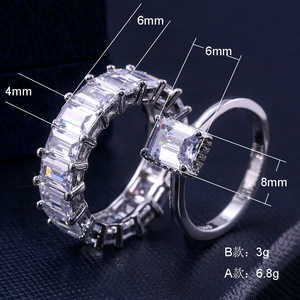 Anello di Lusso a Cerchio Completo, Elegante Gioiello da Donna per Fidanzamento, Anello con Accenti Scintillanti - Product Image 4