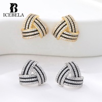 ICEBELA 2026 Nouveauté Boucles d'oreilles pour femmes Bijoux Femme Argent sterling 925 Plaqué or Zircon Boucles d'oreilles triangulaires délicates pour filles