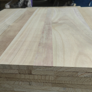 Panneau en bois de <span class=keywords><strong>Paulownia</strong></span> massif léger de fabrication chinoise, planche de bois de <span class=keywords><strong>Paulownia</strong></span> à <span class=keywords><strong>prix</strong></span> compétitif au <span class=keywords><strong>m3</strong></span> pour la construction de meubles - Product Image 5
