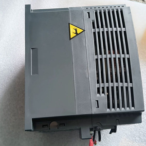 Variador <span class=keywords><strong>de</strong></span> Frecuencia <span class=keywords><strong>de</strong></span> Velocidad Variable Trifásico 100% Nuevo y Original ATV320D11N4C ATV320D15N4C VFD para Automatización Industrial - Product Image 4