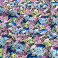 Échantillon Gratuit Tissu Mousseline Crêpe de Polyester Extensible 100% à Imprimé Numérique Fleurs pour Robes Femme et Fille