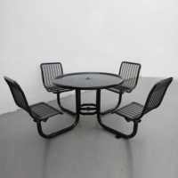 Meubles de rue, table de camping commerciale d'extérieur, acier perforé, tables de pique-nique pour parcs et rues, et chaises en treillis métallique soudé