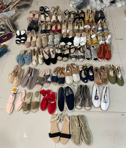 Liquidation en stock : Sandales pour femmes et dames, styles variés, sandales compensées à plateforme tendance, espadrilles pour femmes, lot de stock - Product Image 3