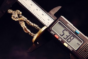 Statua di Zombie in Ottone a Forma di Cadavere, Figurina Vintage Dorata in Metallo, Miniatura <span class=keywords><strong>Walking</strong></span> <span class=keywords><strong>Dead</strong></span> con Base, Ornamento Decorativo per la Casa - Product Image 4