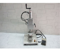 Machine de fermeture pour bouchons à clapet / Machine de capsulage pour bouchons push-pull / Capsuleuse pour bouchons push-pull