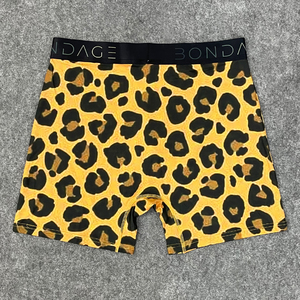 Boxer Unisex da Uomo e Donna con Logo Personalizzato sull'Elastico e Stampa Animalier All-Over - Product Image 3