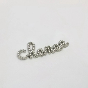 Breloques DIY en gros, design CC, logo <span class=keywords><strong>de</strong></span> marque, breloques pour coques <span class=keywords><strong>de</strong></span> téléphone, boutons et pendentifs polyvalents - Product Image 5