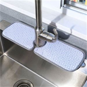 Microfiber Fabric Faucet Absorbent Pad Convenient Reusable and Eco-Friendly Washable <b>Throws</b> Product - Product Image 2