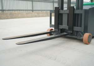 Ce/iso 2t קדימה נע איזון stacker אוטומטי מזלג חשמלי להרים 1 t טעינת פריקה מזרן הרמת זונגלי - Product Image 3