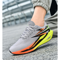Nouvelles baskets décontractées tendance pour hommes, légères, respirantes, avec empeigne en mesh, antidérapantes, à lacets, pour le printemps et l'automne