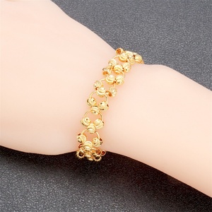 Pulseras de Cadena de Eslabones de Latón Chapado en Oro de 24K Estilo Dubái en Oferta, Cadenas Doradas Modernas para Mujer - Product Image 5