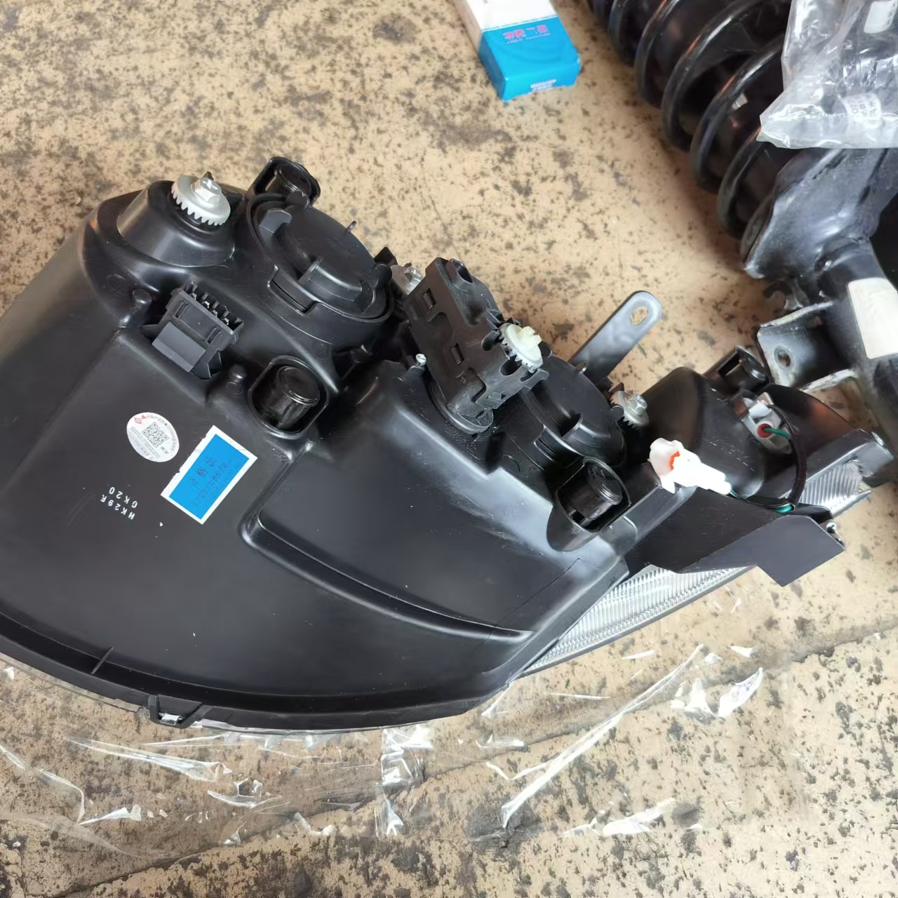 Factory Electric Modulation Halon Front Headlamp Headlights for Wuling Hongguang Auto Parts Image 3