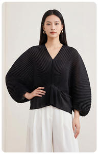 Blusa Holgada y Elegante para Mujer, con Rayas, Cuello en V, Cintura Ajustable con Cordón, Estilo Coreano, Venta al Por Mayor en Línea, Marca PY Clothes - Product Image 4