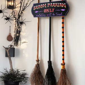 Numéro de maison d'Halloween, Balai magique, Panneau mural, Article suspendu, Balai d'Halloween, Panneau de sorcière lumineux, Panneau de parking - Product Image 1