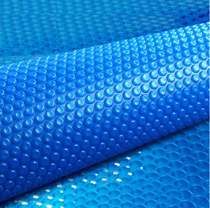 Couverture de piscine solaire Blue Ocean 8 9 10 12mil personnalisable, écologique, en HDPE + LDPE avec système de serrage pour piscine - Product Image 5