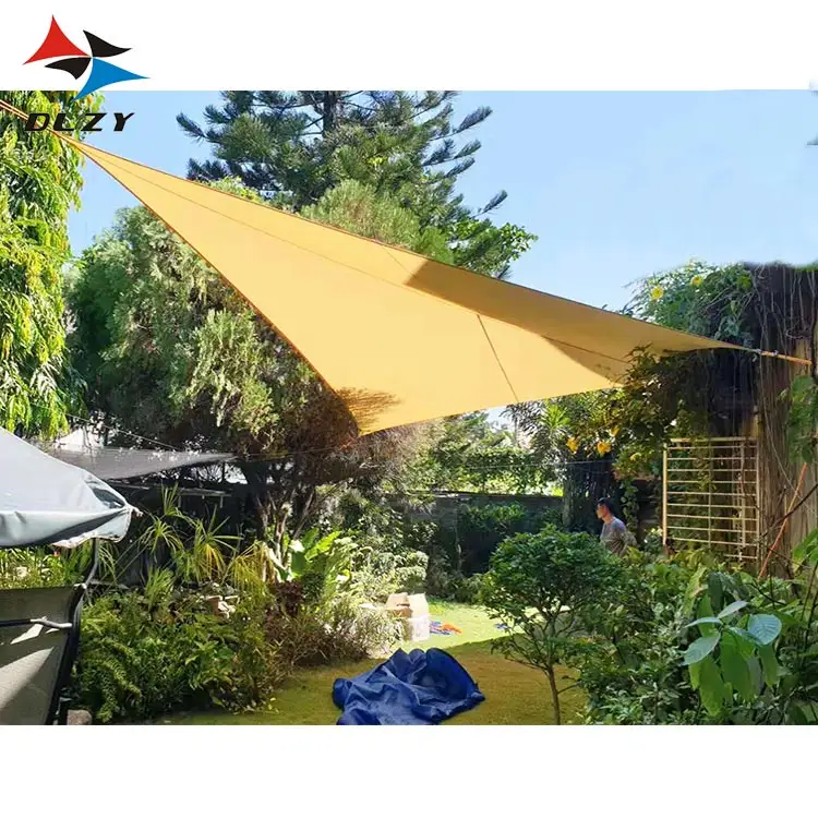 Fabrikant Custom Balkon Sunsail Doek 185gsm Driehoek Tuin Zonnescherm Zeil Luifels