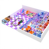 Aire de jeux intérieure commerciale sur mesure pour maternelle et préscolaire avec toboggan, mur d'escalade et aire de jeux souple