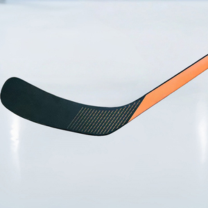Palo de Hockey sobre Hielo de Fibra de Carbono Pulse, Diseño de Fabricante Chino, Empuñadura Texturizada Flylite, para Jugadores Diestros y Zurdos - Product Image 2