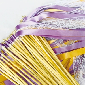 Baguettes de cérémonie de mariage en ruban de dentelle avec clochettes, bâtons de ruban de satin portatifs pour la sortie de la cérémonie de mariage - Product Image 3