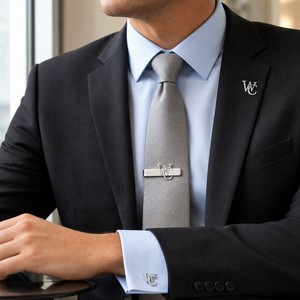 Targhette con <span class=keywords><strong>nome</strong></span> personalizzate spilla di sicurezza con risvolto spilla in metallo di design di lusso in acciaio inossidabile spilla da donna/spilla con spilla - Product Image 2
