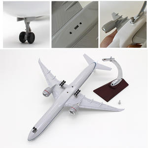 B777-300 de simulation personnalisé 37cm modèle d'<span class=keywords><strong>avion</strong></span> en résine <span class=keywords><strong>Boeing</strong></span> <span class=keywords><strong>777</strong></span> modèle d'<span class=keywords><strong>avion</strong></span> de passagers 1/200 échelle cadeau de promotion - Product Image 4