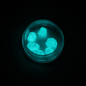 Natuurlijke Lichtgevende Steen Gloed In De Donkere Steen Geschikt Voor Bloempot Parken - Product Image 5