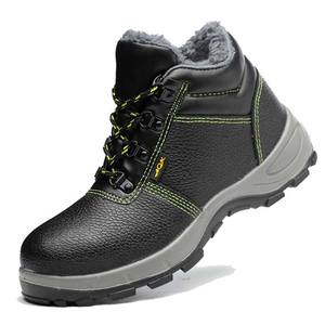 Полиуретановая/полиуретановая Рабочая обувь с двойной плотностью, черные, с тиснением, из коровьей кожи, со стальным носком, зимняя защитная обувь, лесная обувь для фабричного использования - Product Image 1