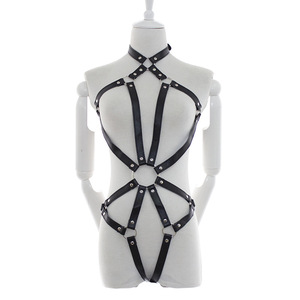 Lingerie en cuir gothique, harnais de bondage pour le corps, soutien-gorge cage, jarretière - Product Image 5