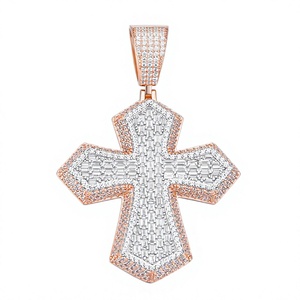 Pendentif Croix en Argent 925 avec Moissanite et Diamants Taille Baguette, Sertissage Micro-Pavé, Breloque Religieuse, Bijou Unisexe Tendance - Product Image 1
