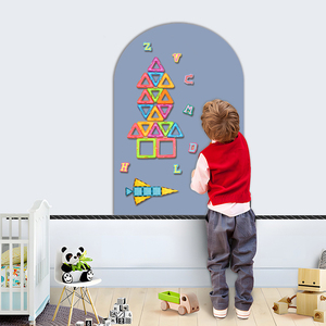 Pizarra Blanca Infantil con Adhesivo Magnético Removible de Fieltro, Pizarra de Tiza, 950x750mm, Certificación EN71 - Product Image 1