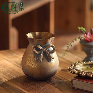 Jarrón de Escritorio Rústico de Hierro con Diseño de Lazo y Acabado Antiguo para Decoración con Plantas Suculentas - Product Image 5