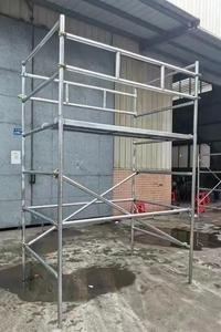 Système d'échafaudage mobile en acier galvanisé de type échelle pour portes et cadres de portes sur chantiers de construction - Product Image 6