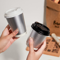 Logo Kustom Tahan Lama Minimalis Pesta 2-In-1 Minuman Camilan Biodegradable Ramah Lingkungan 16oz Gelas Kopi Kertas Sekali Pakai Tutup 200