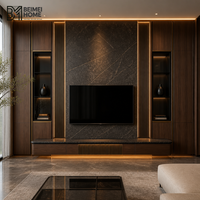 Meuble TV moderne de luxe léger en bois massif, unité murale TV du sol au plafond avec rangements en bois fumé et vitrines, finition pierre foncée, OEM