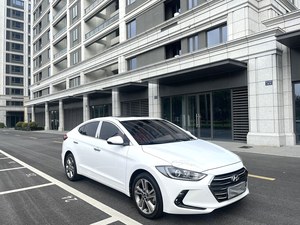 <span class=keywords><strong>Voiture</strong></span> d'occasion de <span class=keywords><strong>qualité</strong></span> H-YUNDAI E-LANTRA 2018 1.5L Essence CVT Automatique 5 Portes 5 Places Berline Empattement 2700mm - Product Image 5