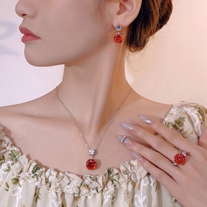Ensemble de bijoux de mariage coréens en cuivre écologique, zircone cubique rouge taille rose 14-12mm, simple, élégant, unisexe, assorti, vente en gros - Product Image 5
