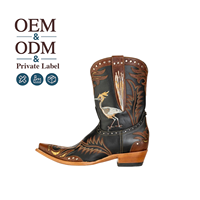Bottes de cowgirl brodées de fil de haute qualité CHENO pour femmes, design artistique unique, idéales pour les festivals