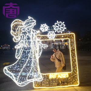Decoración Luminosa Festiva para Fondo Fotográfico Navideño, para Eventos en Centros Comerciales, Área Interactiva de Fotos Navideñas - Product Image 4