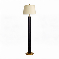 Lampe sur pied, cuir, métal, lin, à brancher, interrupteur, variateur d'intensité, hôtel, café, décoration, ambiance, lampe LED