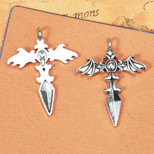 Accessoires <span class=keywords><strong>de</strong></span> bijoux 35*44MM en alliage électroplaqué, style punk, pendentif croix <span class=keywords><strong>ailes</strong></span> <span class=keywords><strong>de</strong></span> chauve-souris, <span class=keywords><strong>ailes</strong></span> du <span class=keywords><strong>diable</strong></span> - Product Image 3