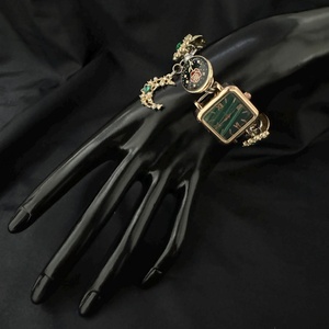 นาฬิกาข้อมือแฟชั่นวินเทจสำหรับผู้หญิง ดีไซน์เก๋ไก๋ ประดับด้วยดอกไม้เคลือบสีเงินและโรสโกลด์ พร้อมคริสตัล สายปรับได้ ตัวเรือนแก้ว - Product Image 3