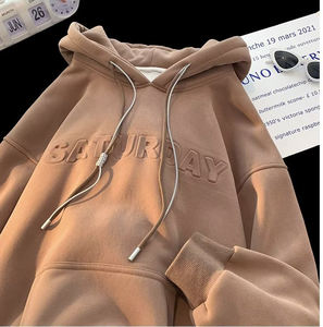 เสื้อฮู้ดไหมพรมผู้ชายแบบสั่งทำขายดีที่สุด รุ่นหรูหรา ทรงปกติ พิมพ์โลโก้ลายนูน ผ้าฝ้าย 100% คอปกแบบมีฮู้ด - Product Image 3