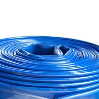 Tuyau plat renforcé en PVC bleu à double couche avec armature en fil d'acier pour le refoulement d'eau et l'irrigation flexible, enroulé sur mesure