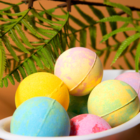 Coffret Cadeau de Bombes de Bain Artisanales Colorées aux Fleurs Séchées avec Anneau à l'Intérieur, Format Mini, Parfum Naturel, Hydratant et Nourrissant